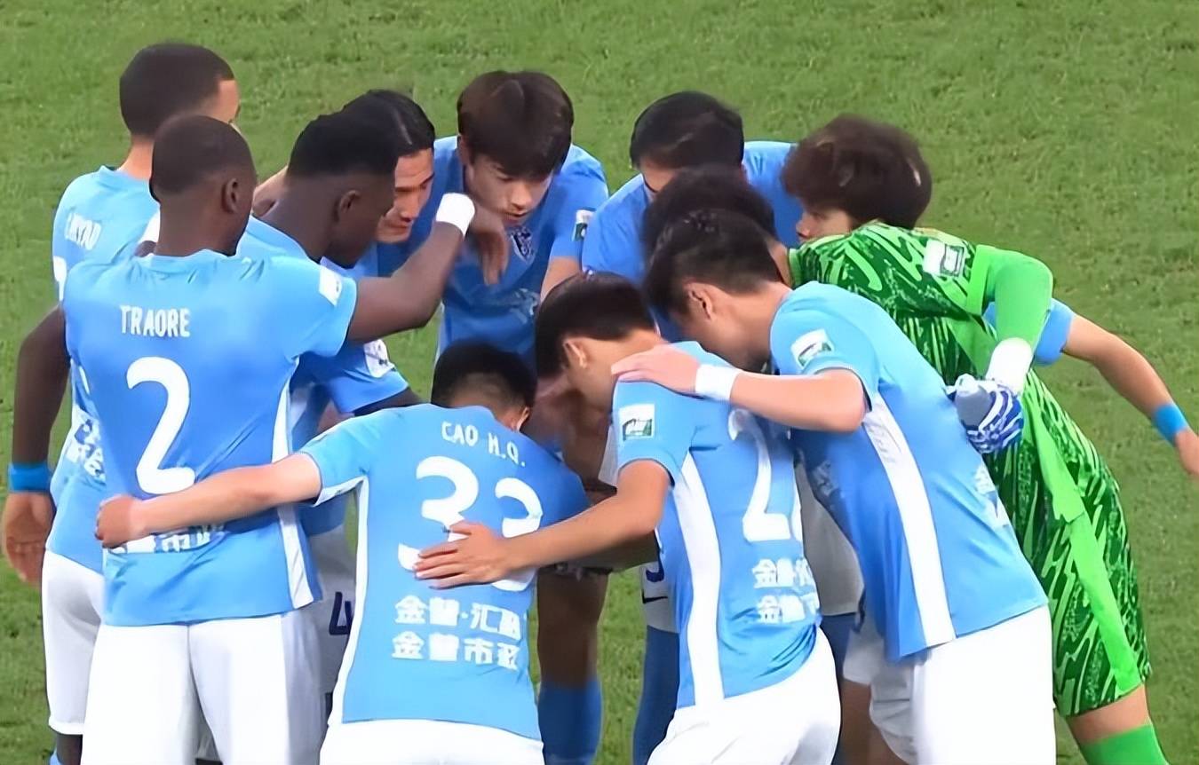 沙巴体育官网-阿贾克斯青训学院培养新一代天才球员(阿贾克斯青训理念)